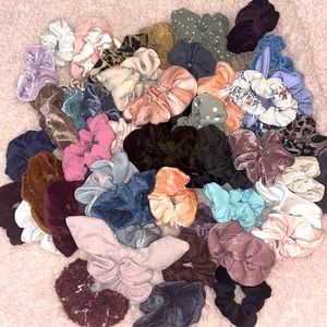 10 piece random scrunchie